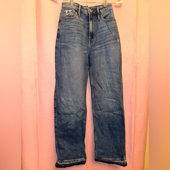 Hollister Dad Jeans - Picture 2 of 3